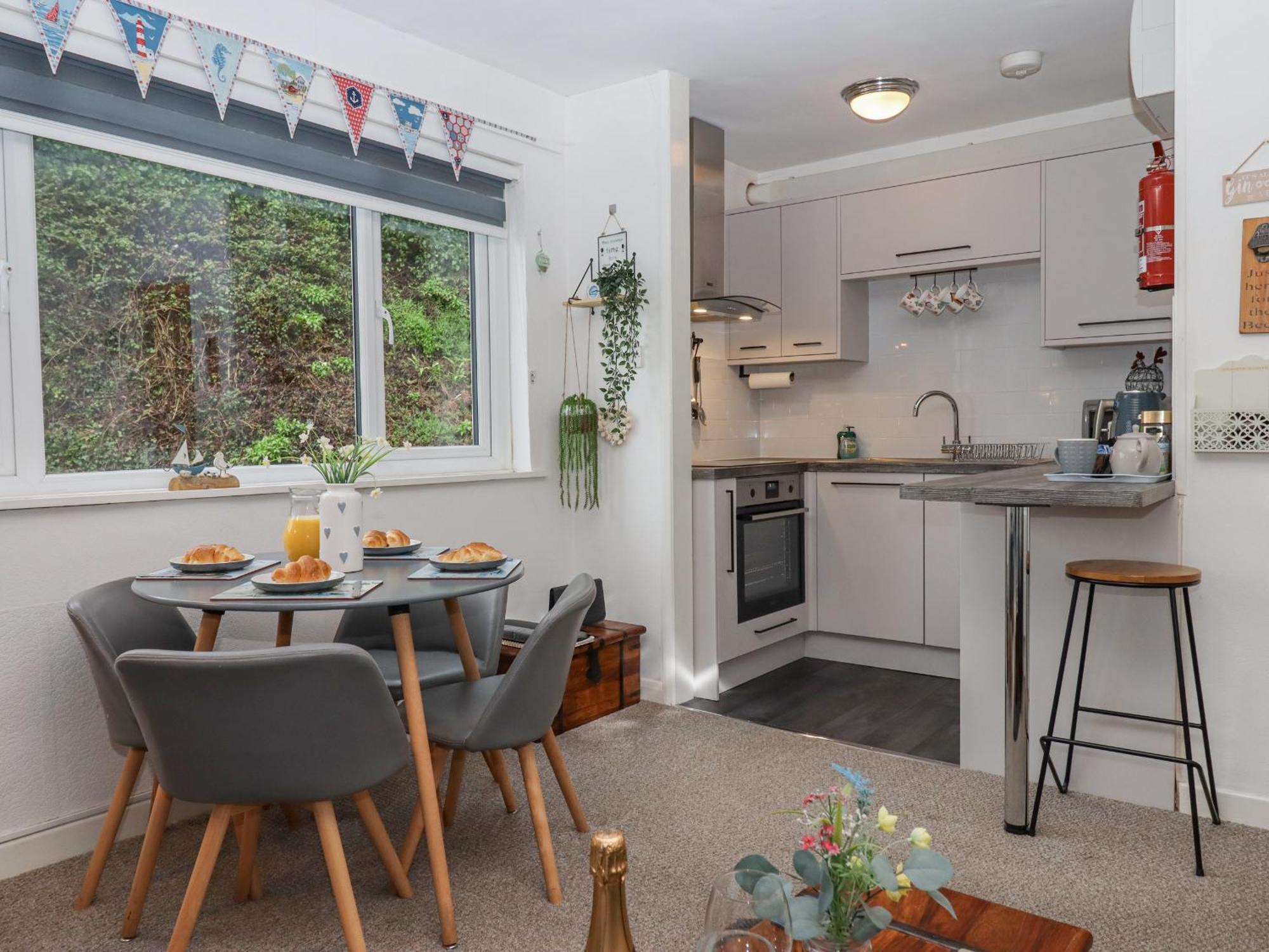 3 Dolphin Court Brixham