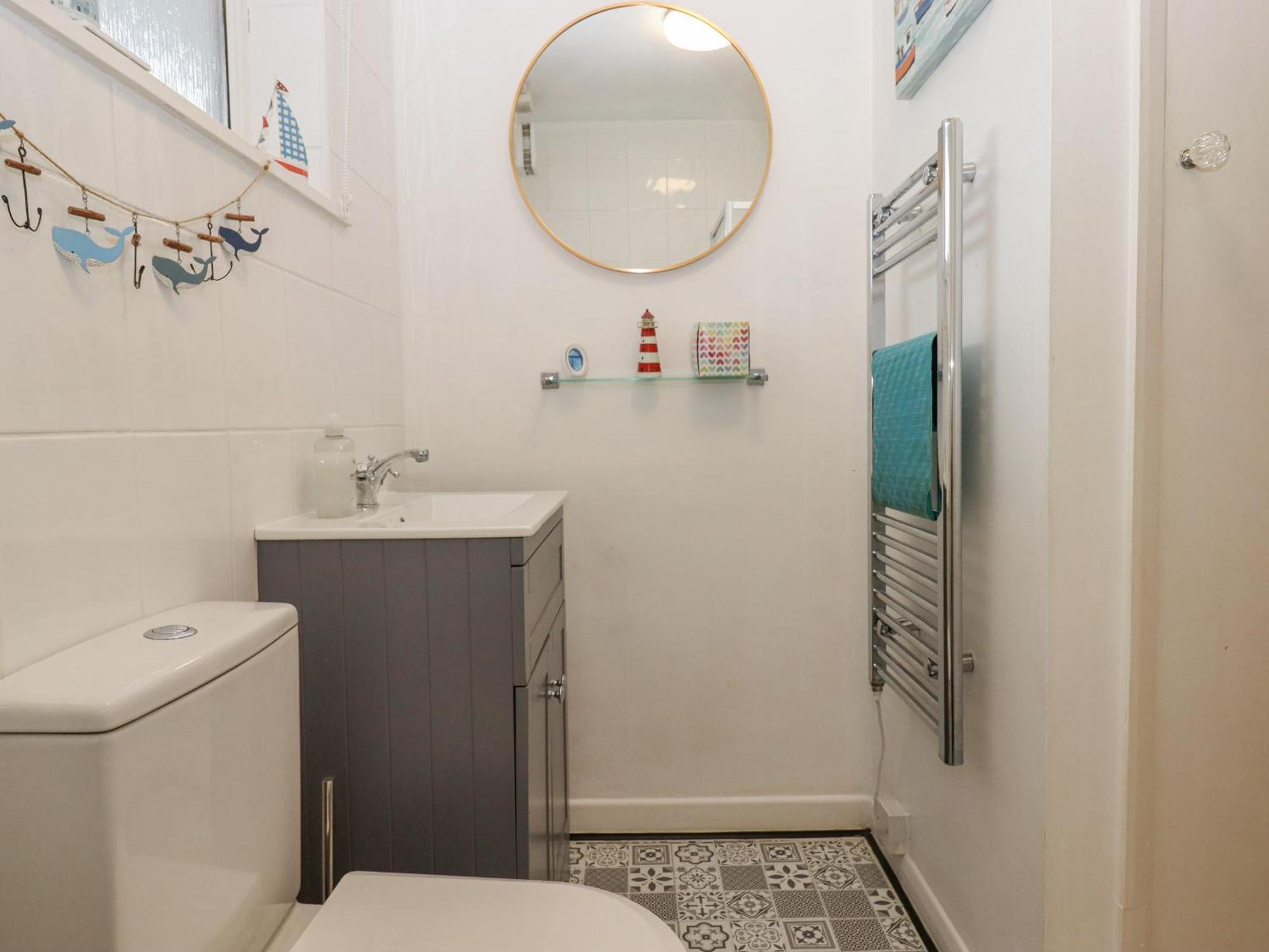 3 Dolphin Court Brixham
