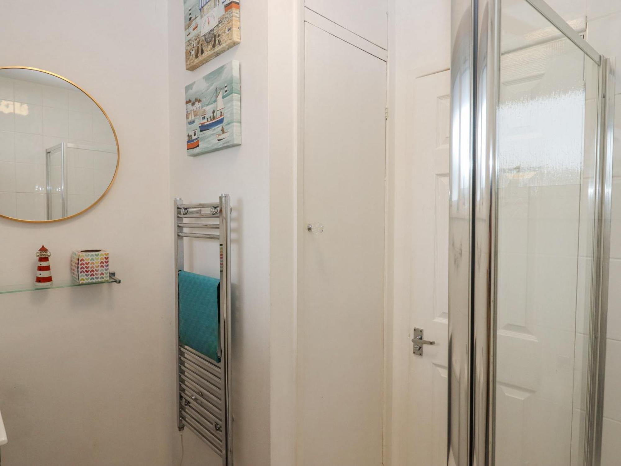 3 Dolphin Court * Brixham